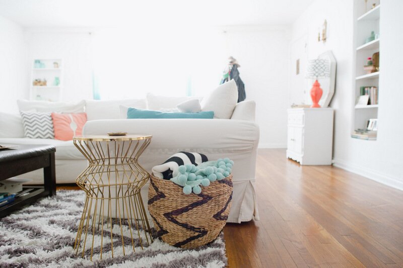 Chandra Fredrick's Home Tour | Living Room Inspiration | Photos by Hazelnut Photo | Click through to see more and get sources here: https://ohlovelyday.com/2014/04/home-tour-living-room.html